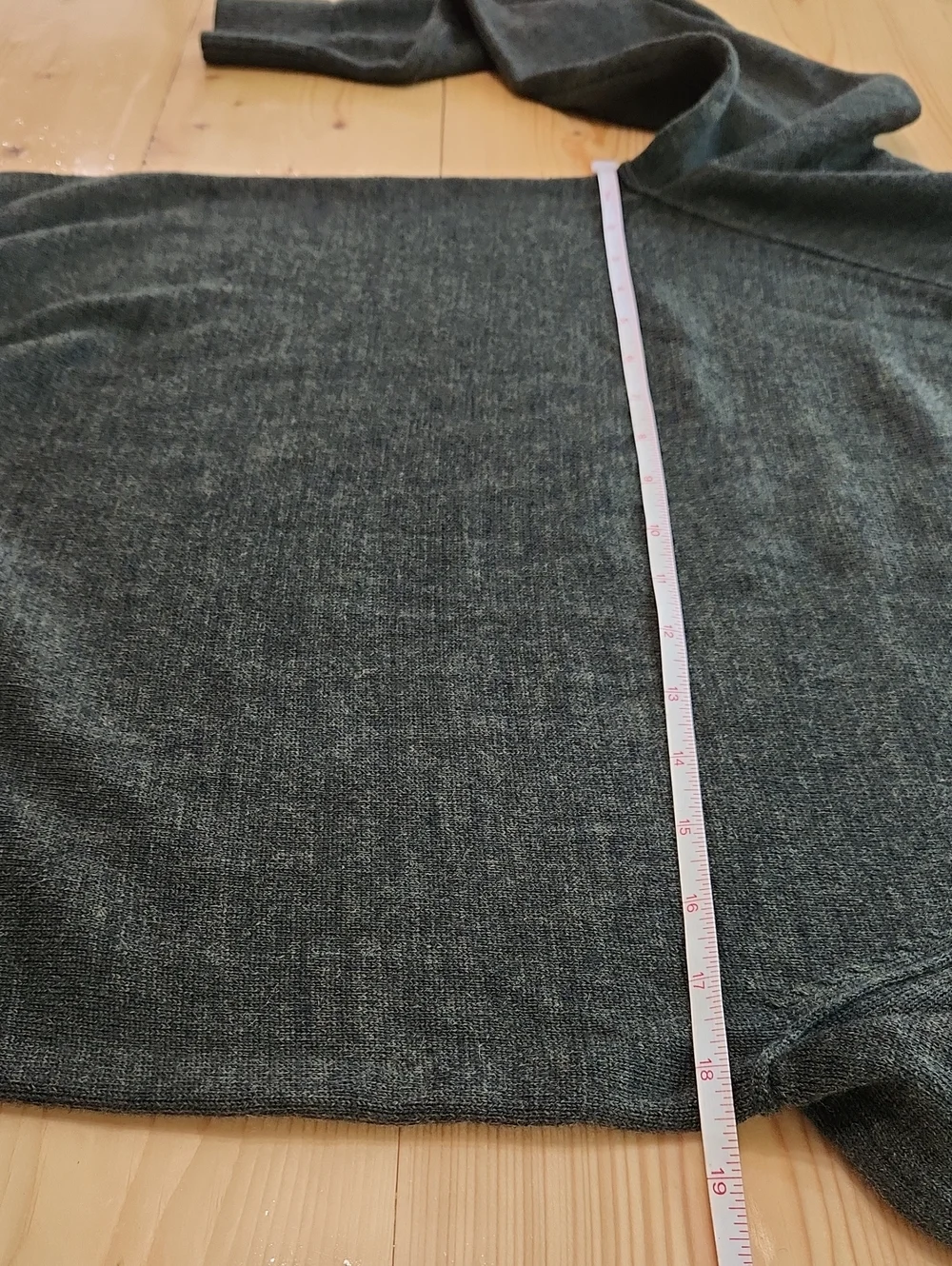 Banana Republic Men's 100% Merino Wool Crewneck Sweater Olive Green Small NWOT